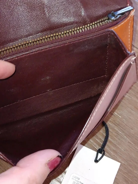 Coach Dusty Rose Tea Rose Clutch With Handtag - Picture 6 of 16